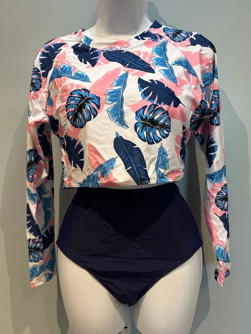 Bikini Long Sleeve Rash Guard Bikini Pink and Blue White Palm Leaf Large NWOT